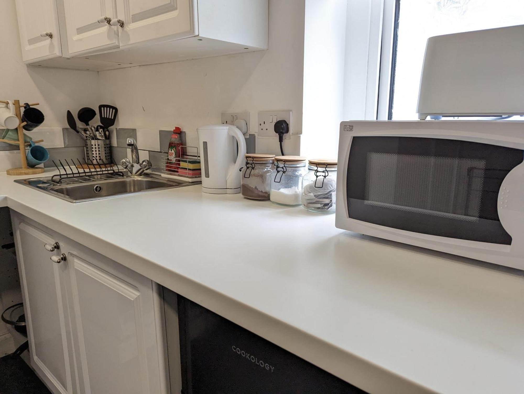 Serene 1 Bedroom Flat In Roath Cardiff Exteriör bild