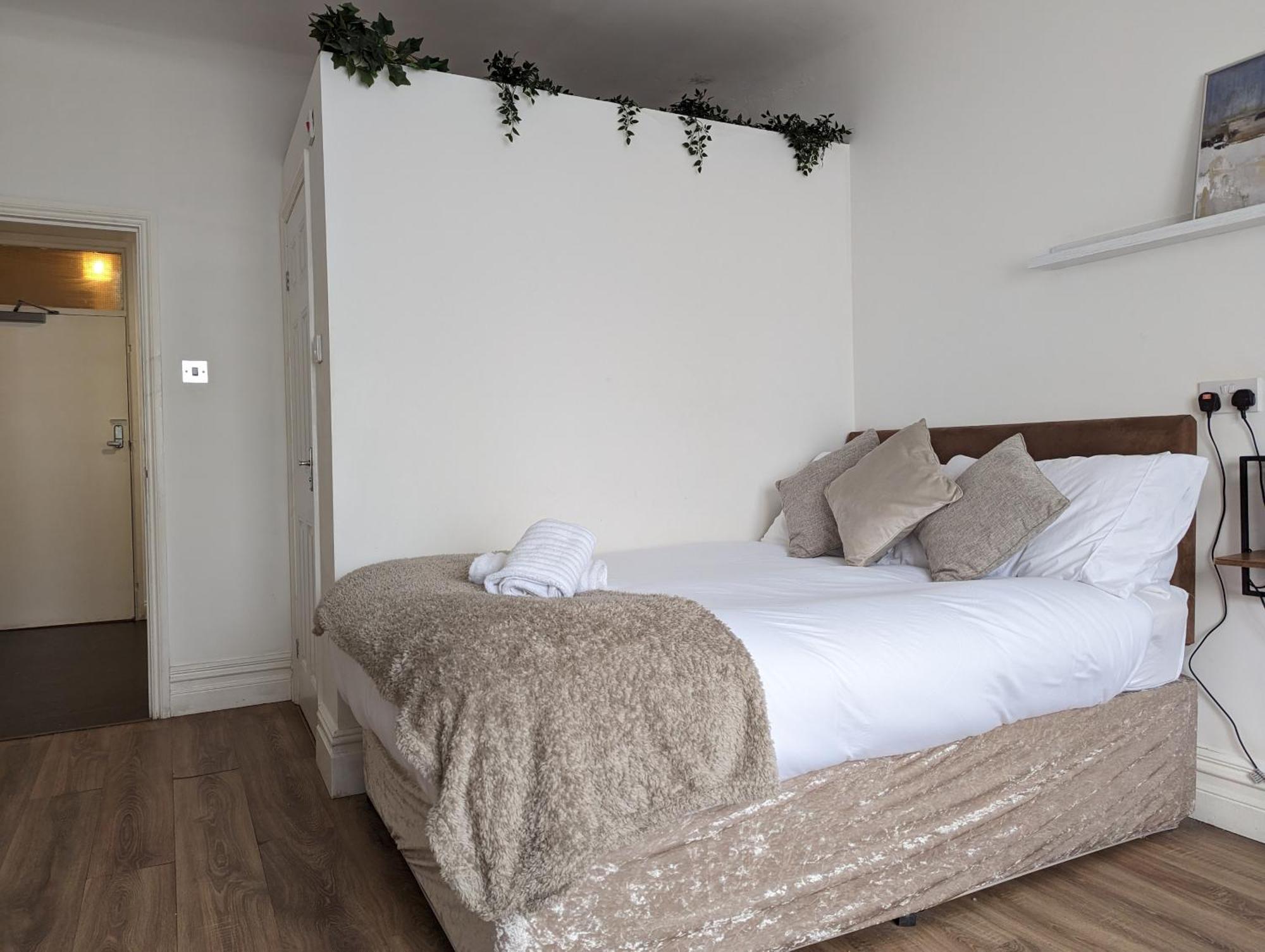 Serene 1 Bedroom Flat In Roath Cardiff Exteriör bild