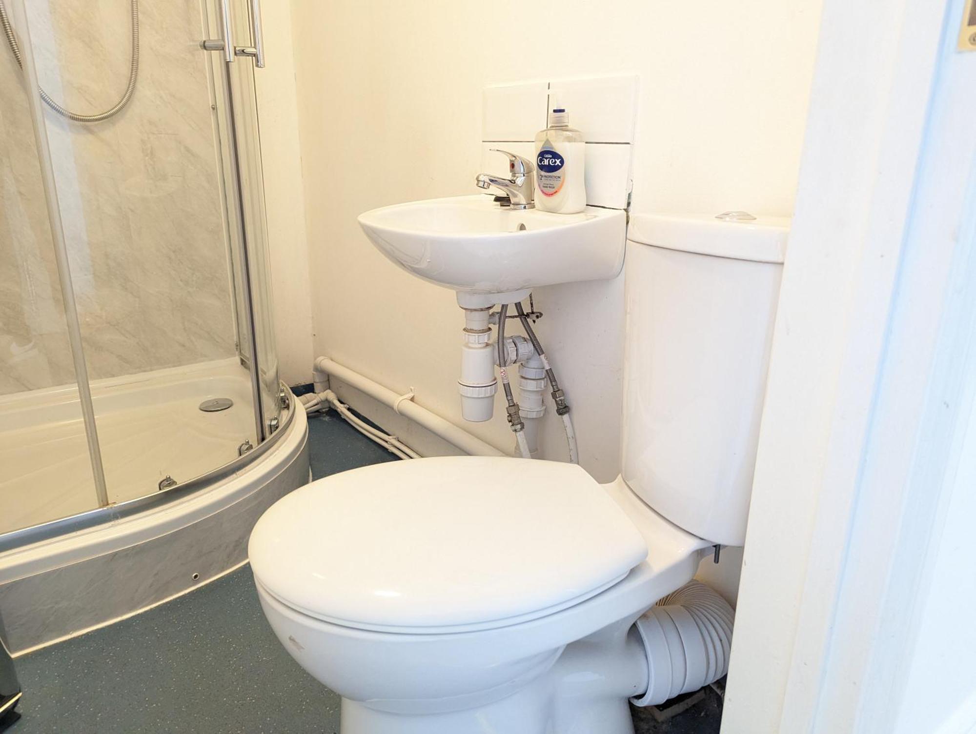 Serene 1 Bedroom Flat In Roath Cardiff Exteriör bild
